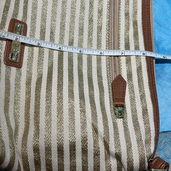 NWT MADDEN GIRL REVERSIBLE TOTE SET W/small shoulder bag - Picture 9 of 15